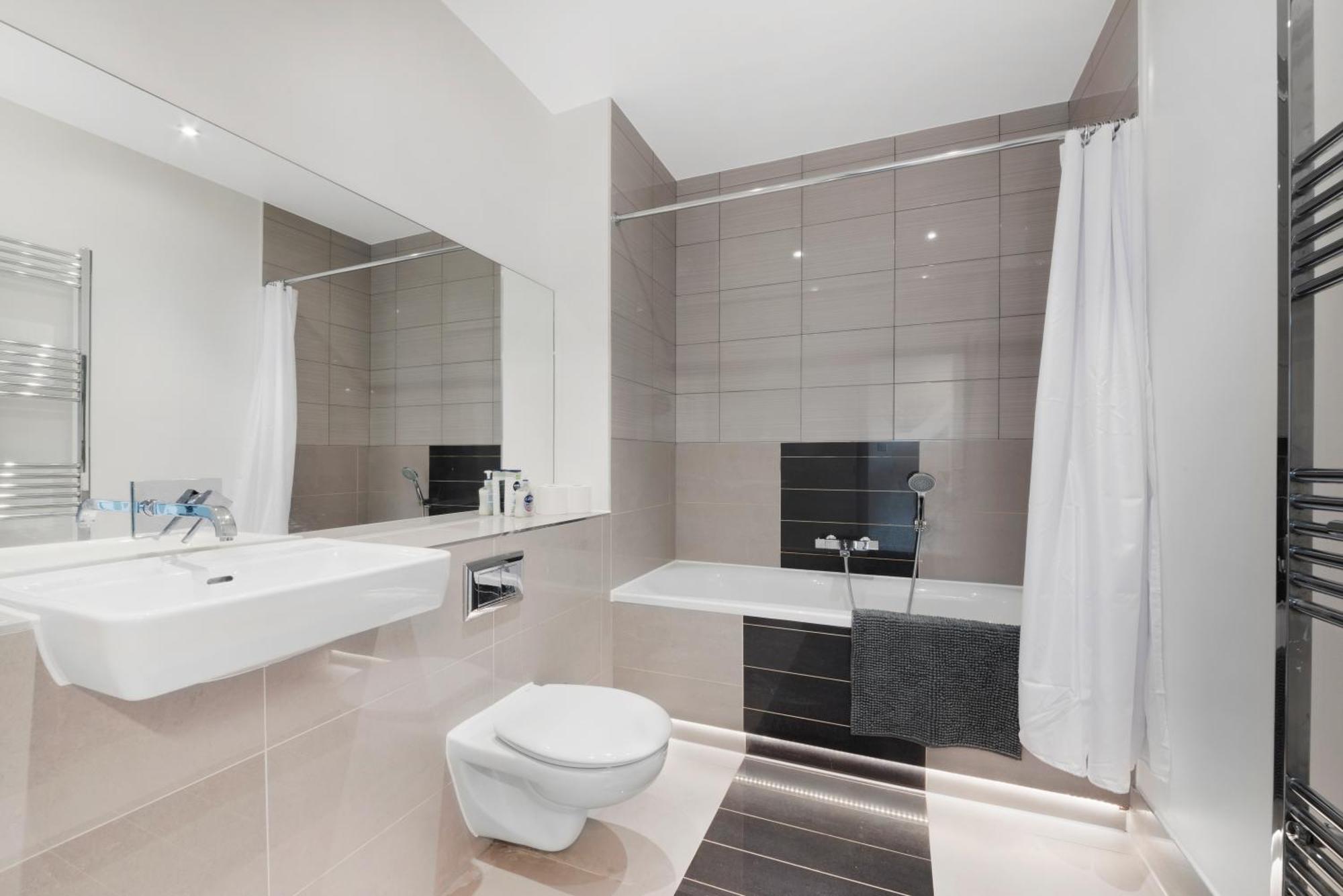 Riverside 2 Bedroom Stratford Londra Exterior foto
